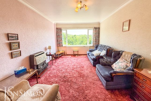 13, Dearden Fold, Bury photo 5