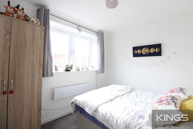 Flat 4, 41, Canute Road, Southampton photo 3