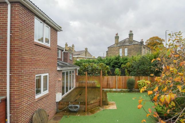 Property for sale in Thornhill Grove, Calverley, Pudsey