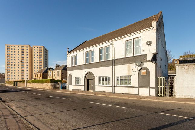 Thumbnail Commercial property for sale in 413 High Street, Leven