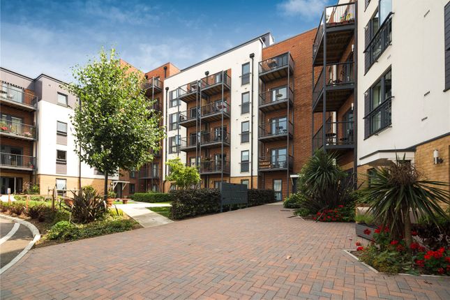 Thumbnail Flat for sale in Fairthorn Road, Charlton