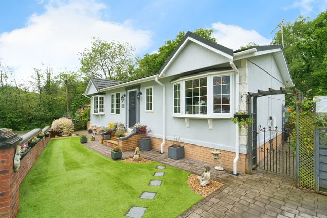 Thumbnail Mobile/park home for sale in Juggins Lane, Earlswood, Solihull