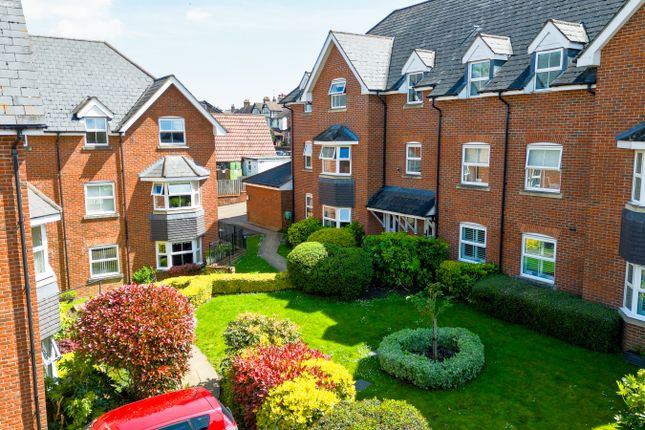 Thumbnail Flat for sale in Elliman Court, Gowers Yard, Tring