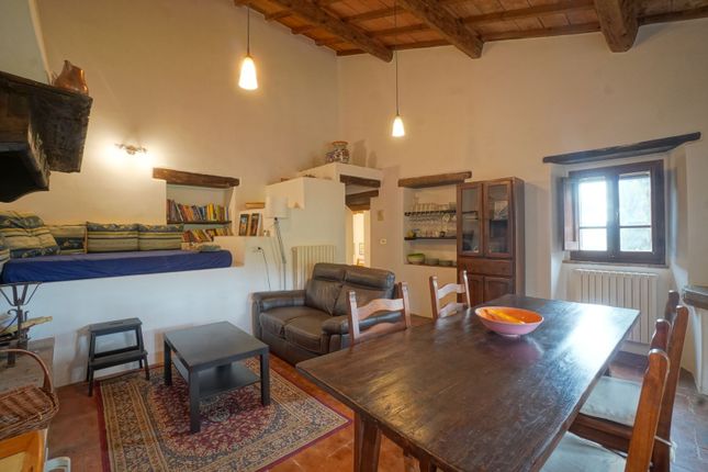 Country house for sale in Sc Del Niccone, Umbertide, Perugia, Umbria, Italy