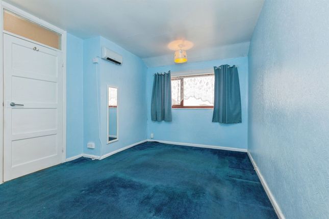 22, Kinsdale Drive, Leicester photo 4