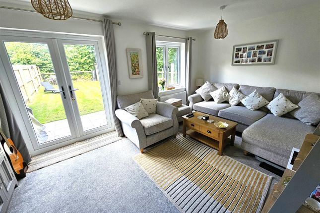 32, Honeysuckle Drive, Tavistock photo 2