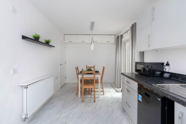 2 St. Francis Way, Edinburgh photo 4