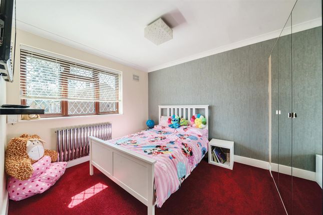 Bedroom (Main).Jpg