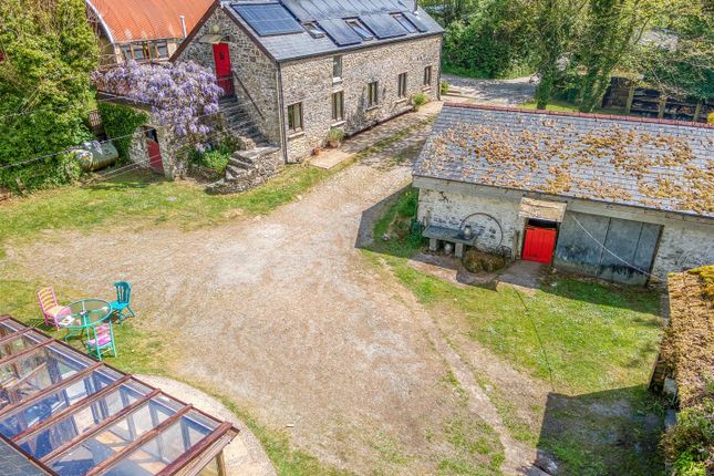 Views Of Barn Conversion And Stone Barn