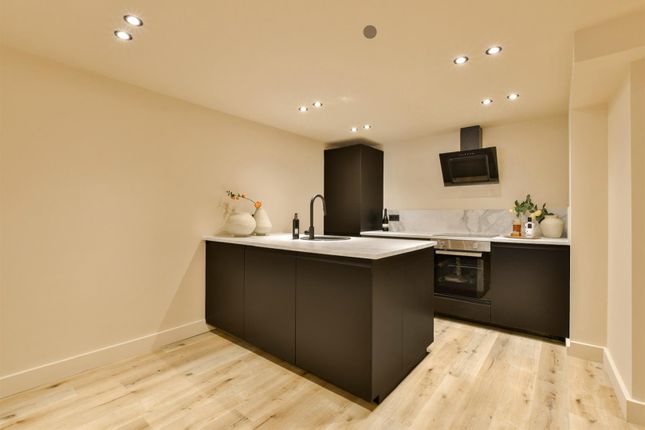 2-bed flat on Holbrook Street, Holbrook Street, Manchester, £388,500