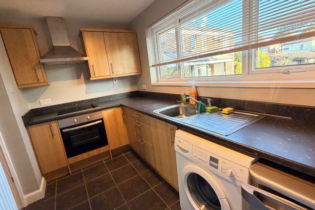 37, Bland Lane, Sheffield photo 2
