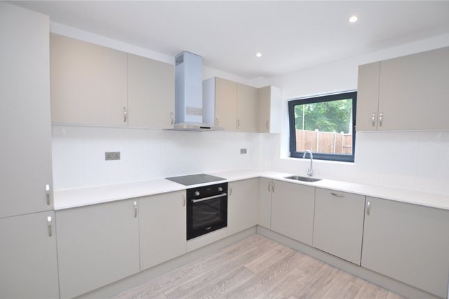 7, Sorrel Close, Farnborough photo 2