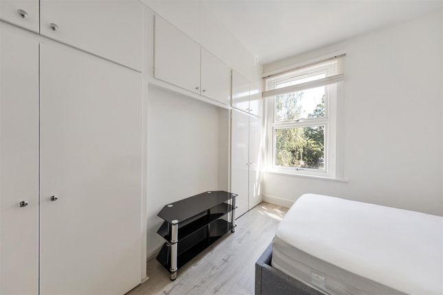 Flat 2, 410, Lea Bridge Road, Leyton photo 4