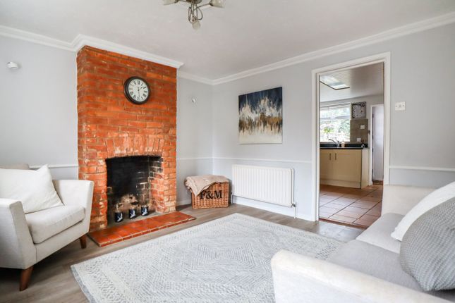 3, Cravells Road, Harpenden photo 4