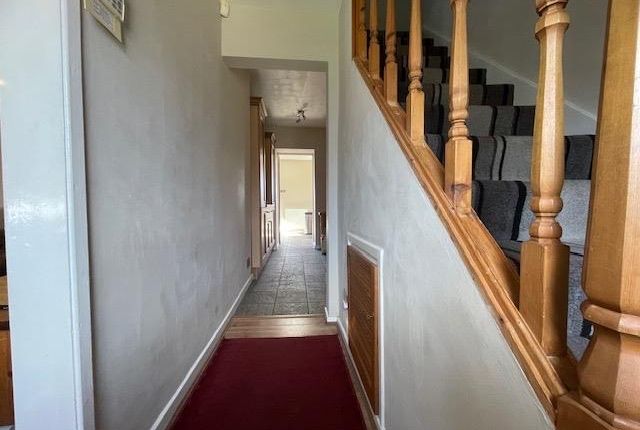 43, Westdale Drive, Pudsey photo 3
