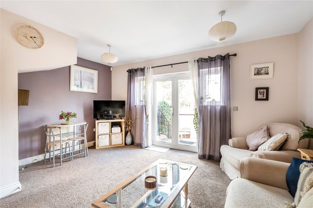 2, Tekram Close, Kent photo 3