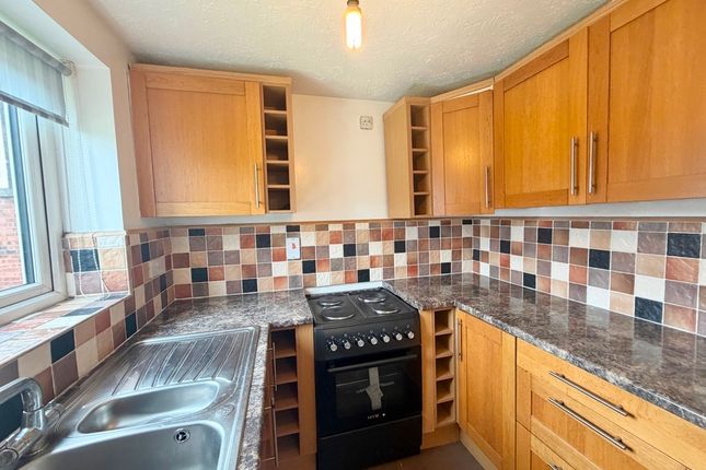 16, Chantry Court, Swansea photo 4