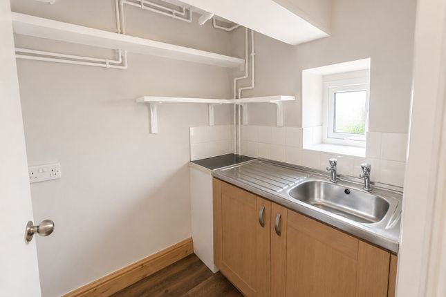 60, Baldwin Lane, Bradford photo 3