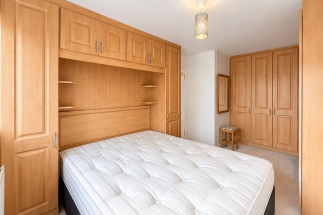 55, Convent Way, Southall photo 2