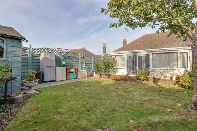 Semi-detached bungalow for sale in Hainault Close, Benfleet