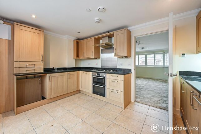 Flat 4, Holt Court, Latimer Street, Romsey photo 2