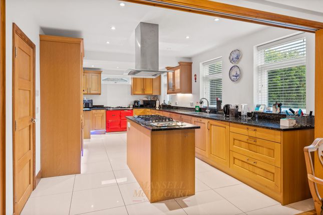 43 Freshfield Bank, Forest Row photo 3