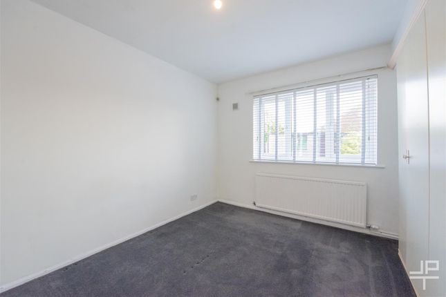 5, Tewkesbury Road, Warrington photo 4
