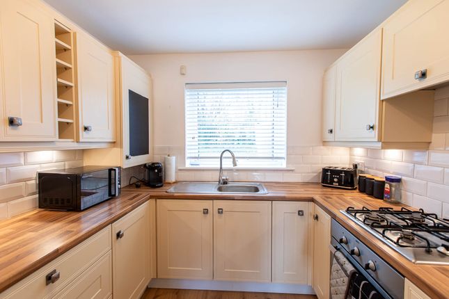 Flat for sale in Maple Avenue, Dumbarton