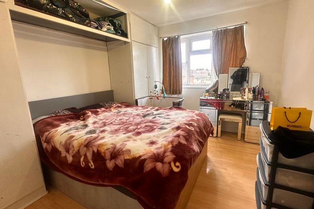 409, Staines Road, Feltham photo 4