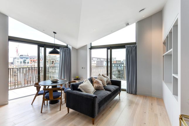 7 Ganton Street, Greater London photo 4