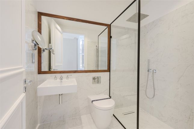 Flat 12, Rossdale Court Richmond Sq, 44, Kew Foot Road, Richmond photo 4