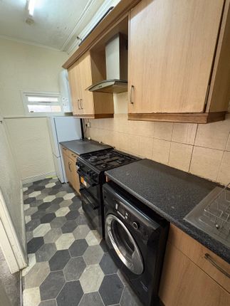 34, Haycliffe Road, Bradford photo 4