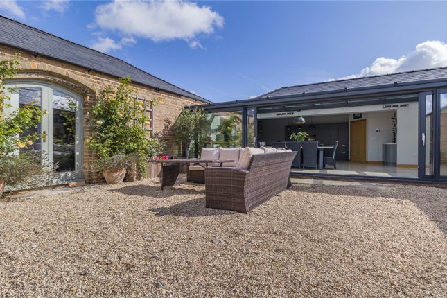 The Barn, Hunters Yard, Caistor photo 3