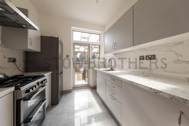 59, Woodville Road, London photo 2