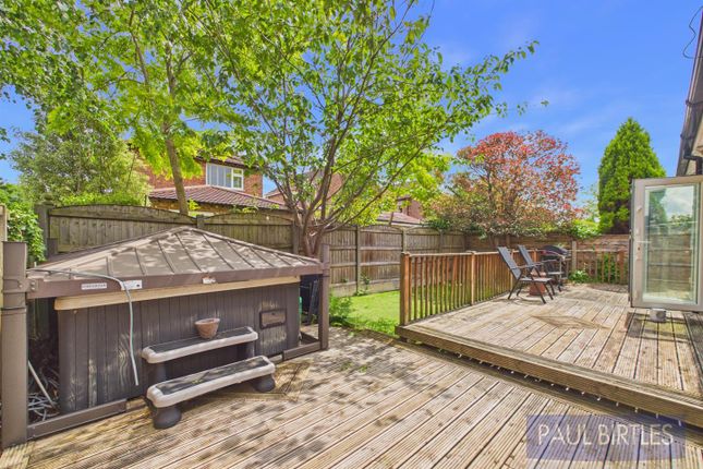 9, Cornhill Road, Trafford photo 2