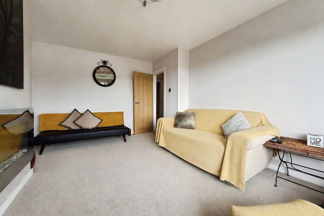 13, Riverside, Swansea photo 3