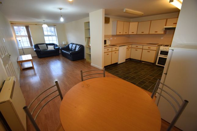 Flat 1 Akhtar House, 131/135 Oxford Road, Manchester photo 2