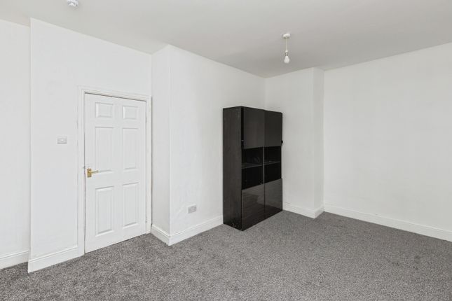 59, Fagley Road, Bradford photo 4
