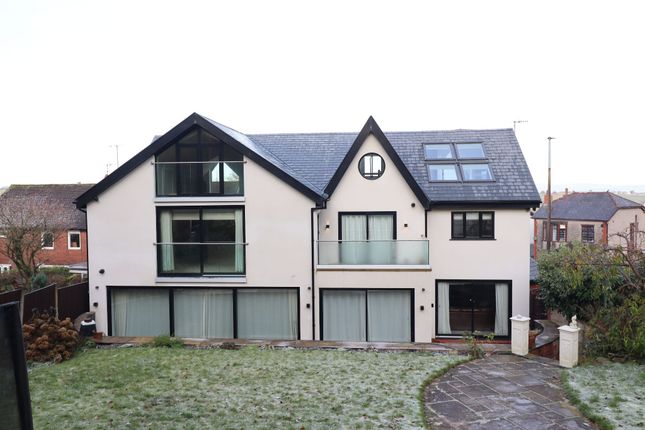 53 Lammack Road, Blackburn photo 2
