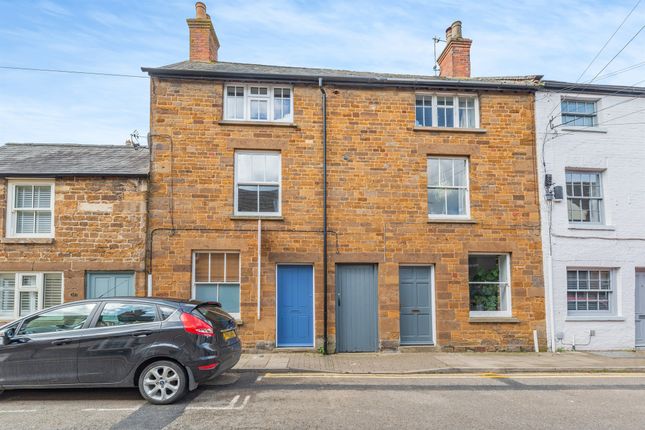 Terraced house for sale in Queen Street, Uppingham, Oakham