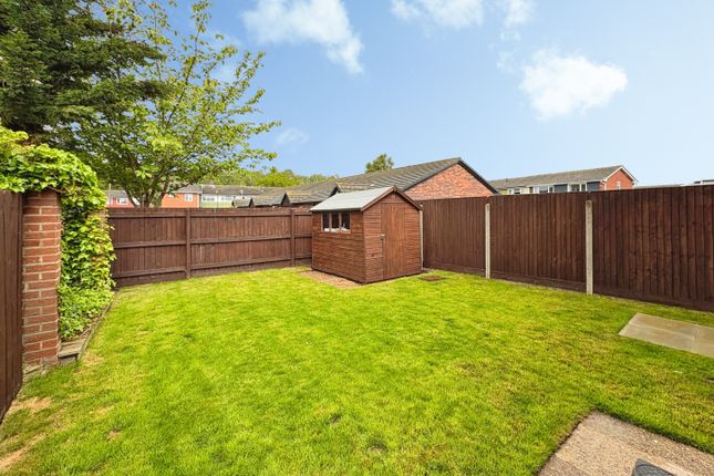 13, Dellfield Avenue, Lincoln photo 2