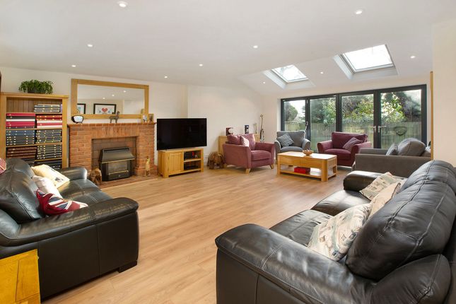 36 Highgrove Park, Teignmouth photo 3