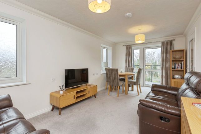 28 Burlington Lodge,, Birchwood Park Avenue, Kent photo 2