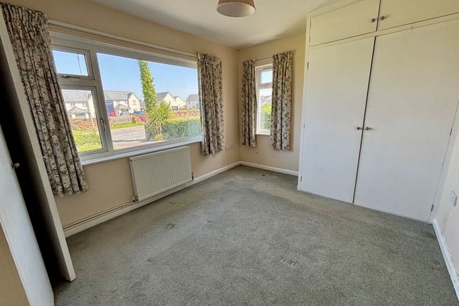 Ruslin, Stratton Road photo 5
