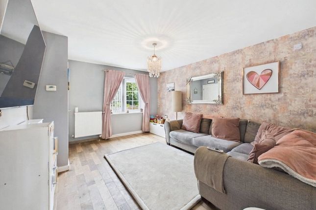 6, Nuthatch Crescent, shropshire photo 4