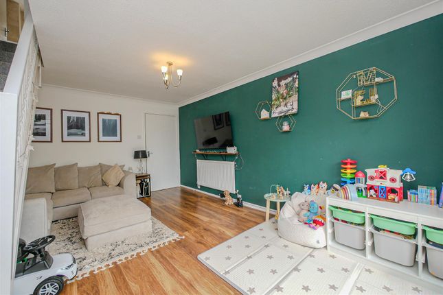 23, Liddon Road, Chalgrove photo 4