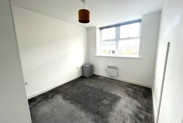 Flat 10, Barnoldswick photo 3