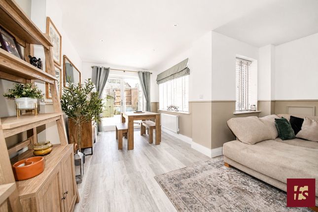 16, Pilgrims Lane, Crowthorne photo 4