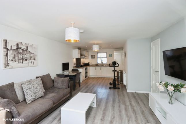 6, Blue Mans Crescent, Rotherham photo 4