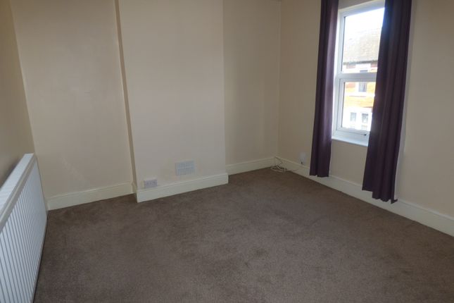 52, Gloucester photo 5